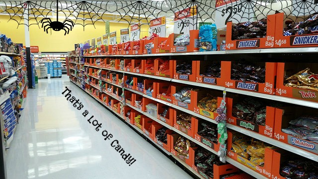 halloween-candy-aisle